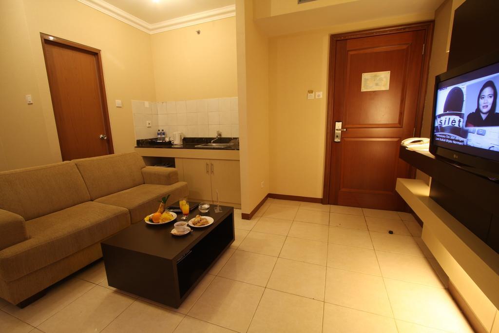 Grand Setiabudi 4*