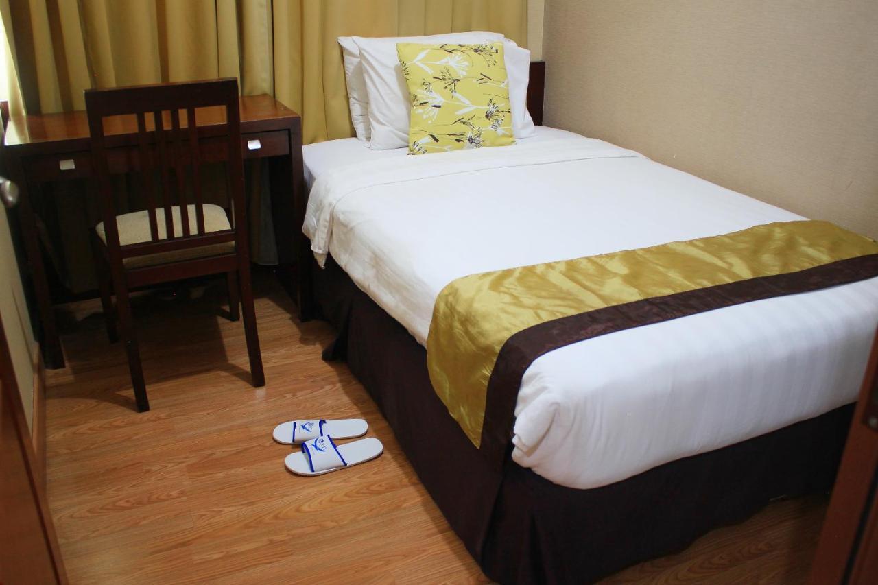Grand Setiabudi 4*